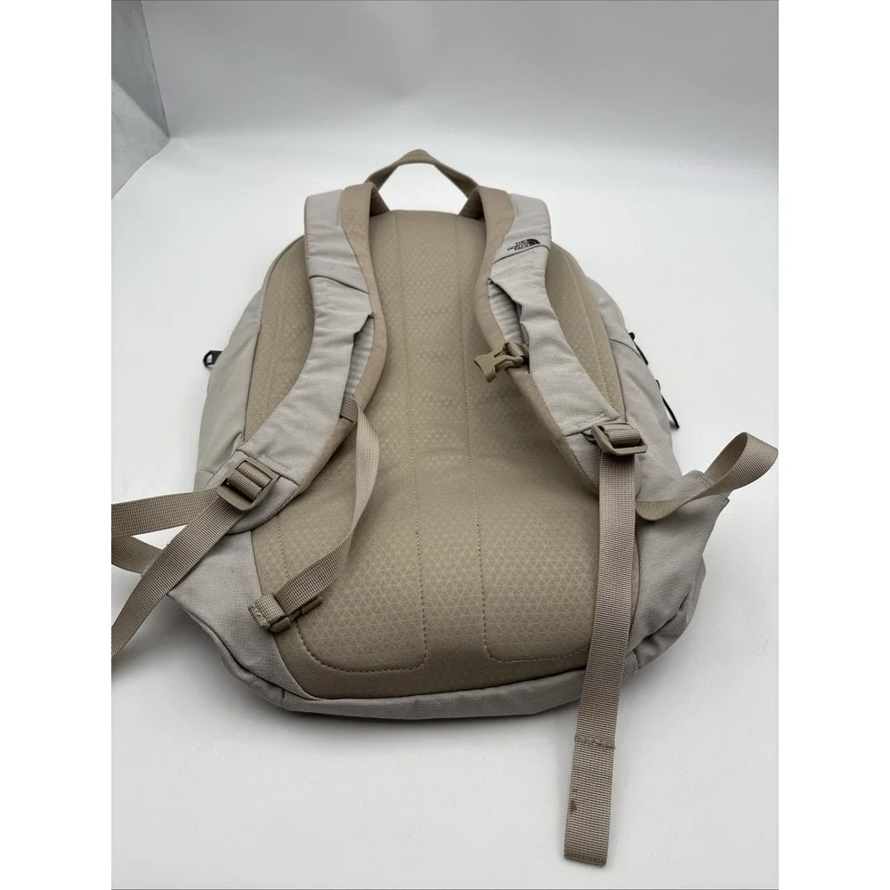 The North Face Women's Isabella Backpack-Gray
